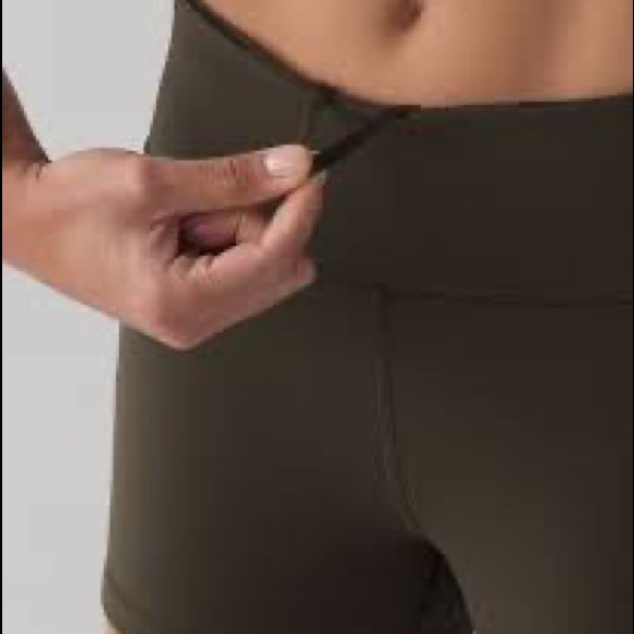 Lululemon Smooth Stride High Rise Hot Short 3.5” in Dark Olive - Picture 7 of 12